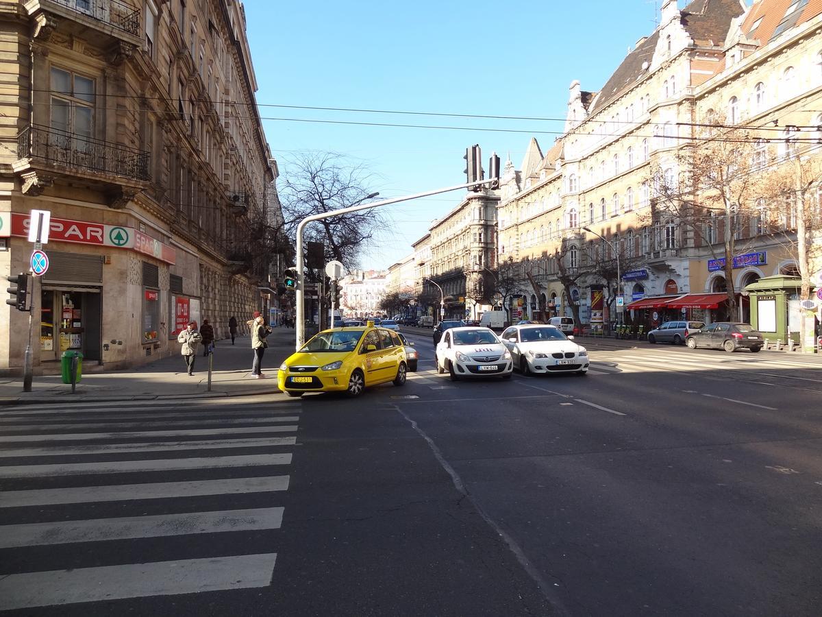Апартаменти Erzsebet Boulevard
