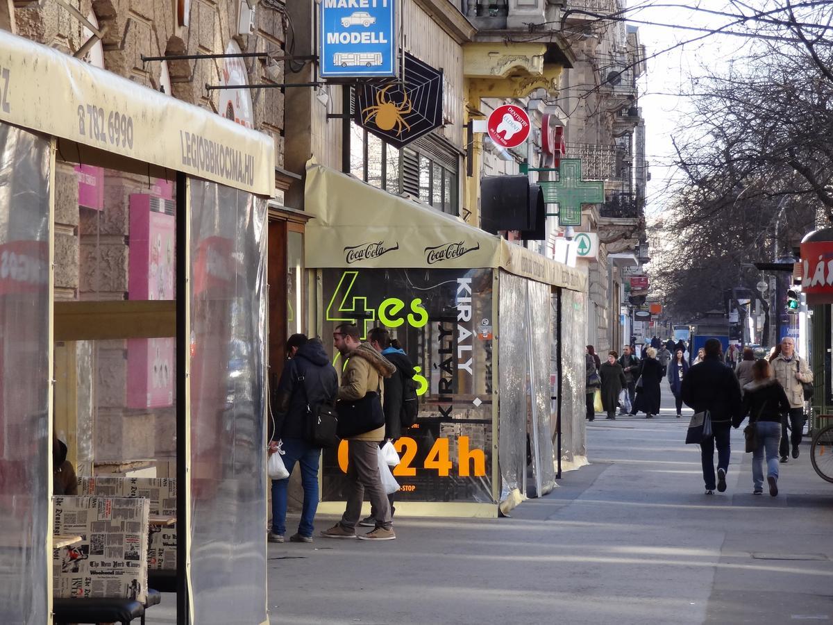 Erzsebet Boulevard Апартаменти *